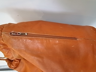 R1067168.jpg