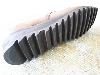 R1068937.jpg